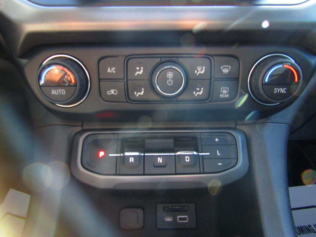 GMC Acadia SLE 2023