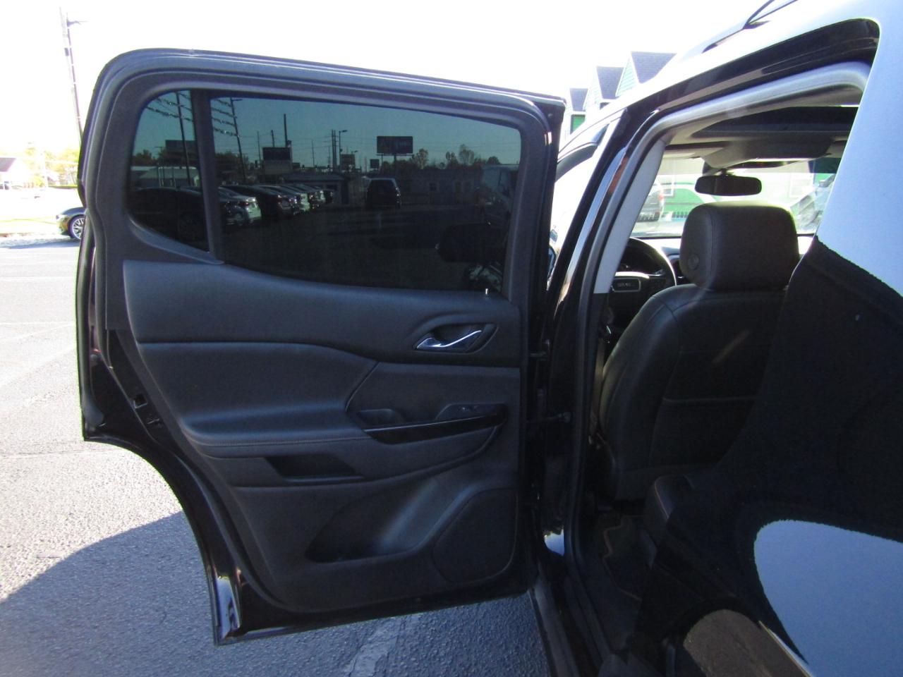 GMC Acadia SLE 2023