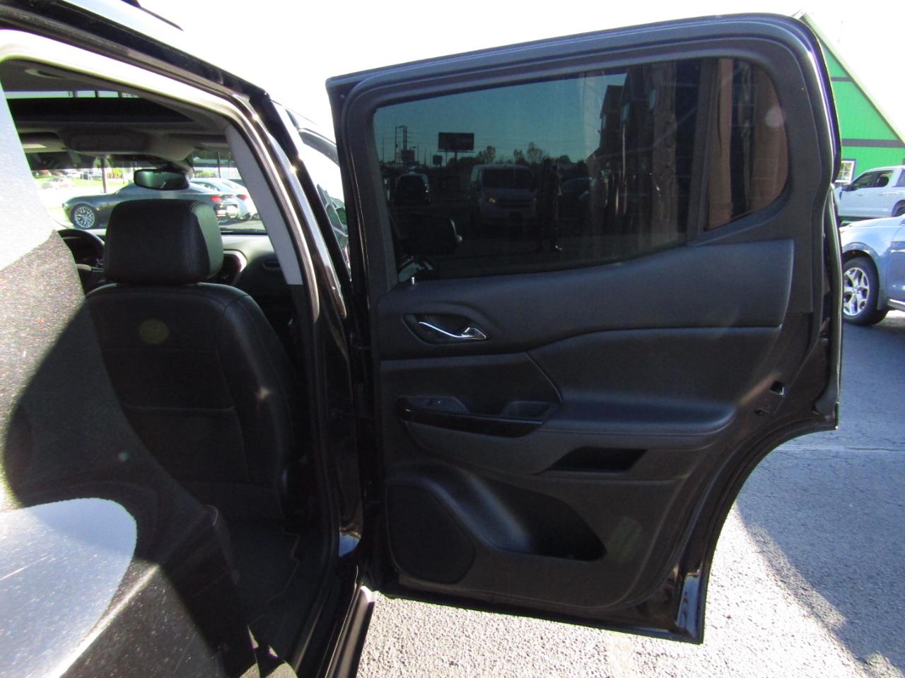 GMC Acadia SLE 2023
