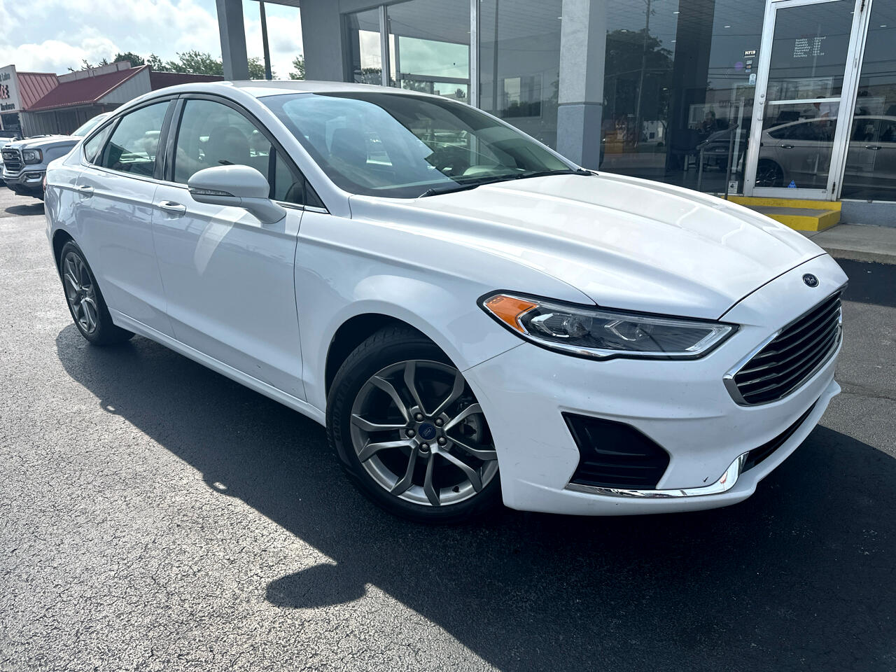 2020 Ford Fusion SEL photo 2