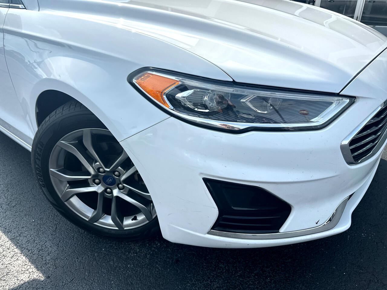 2020 Ford Fusion SEL photo 3