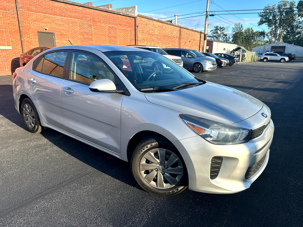 2020 Kia Rio LX photo 2