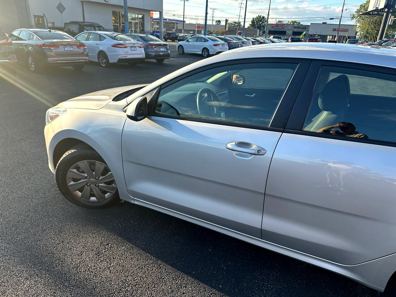 2020 Kia Rio LX photo 9