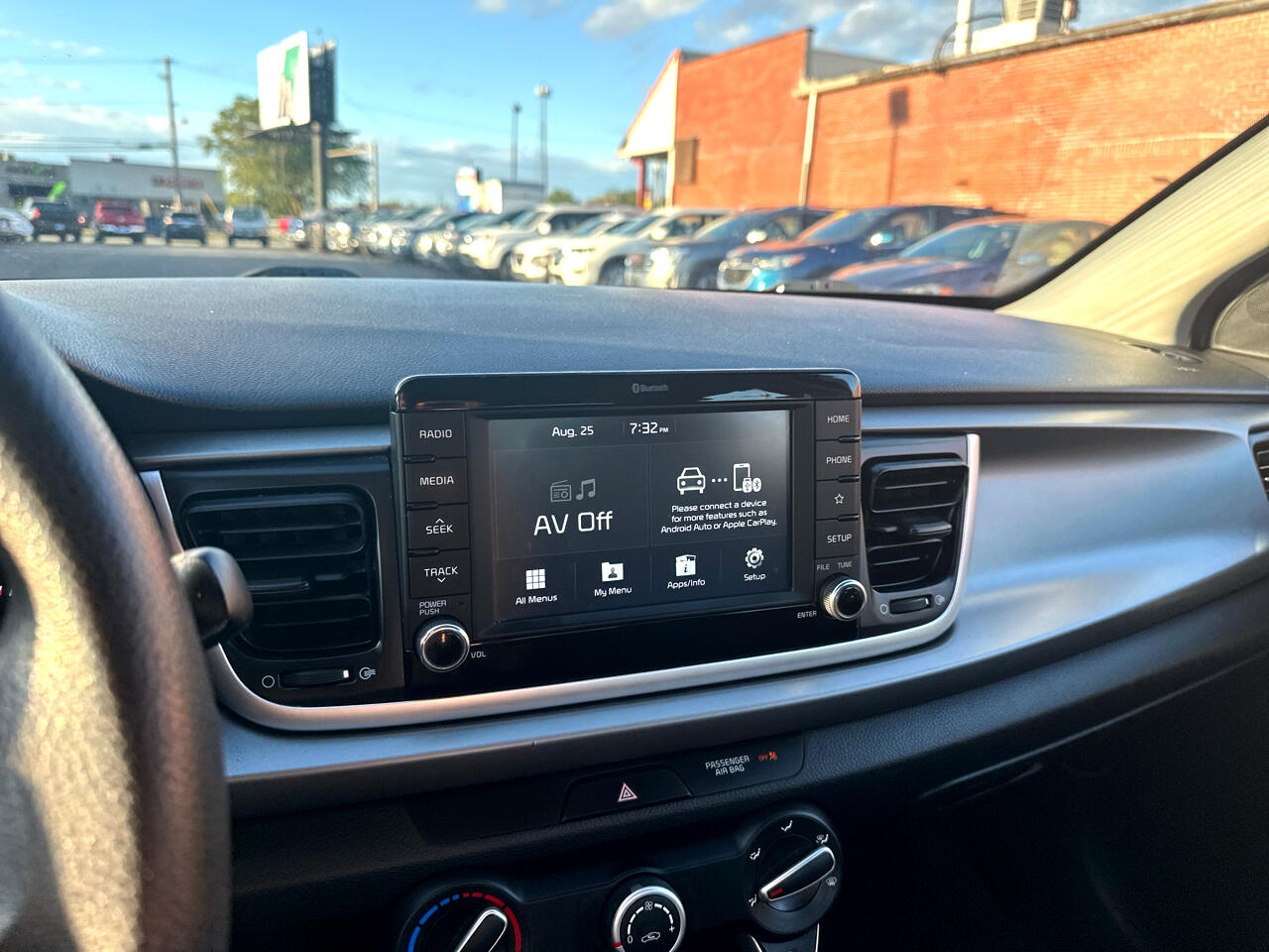 2020 Kia Rio LX photo 14