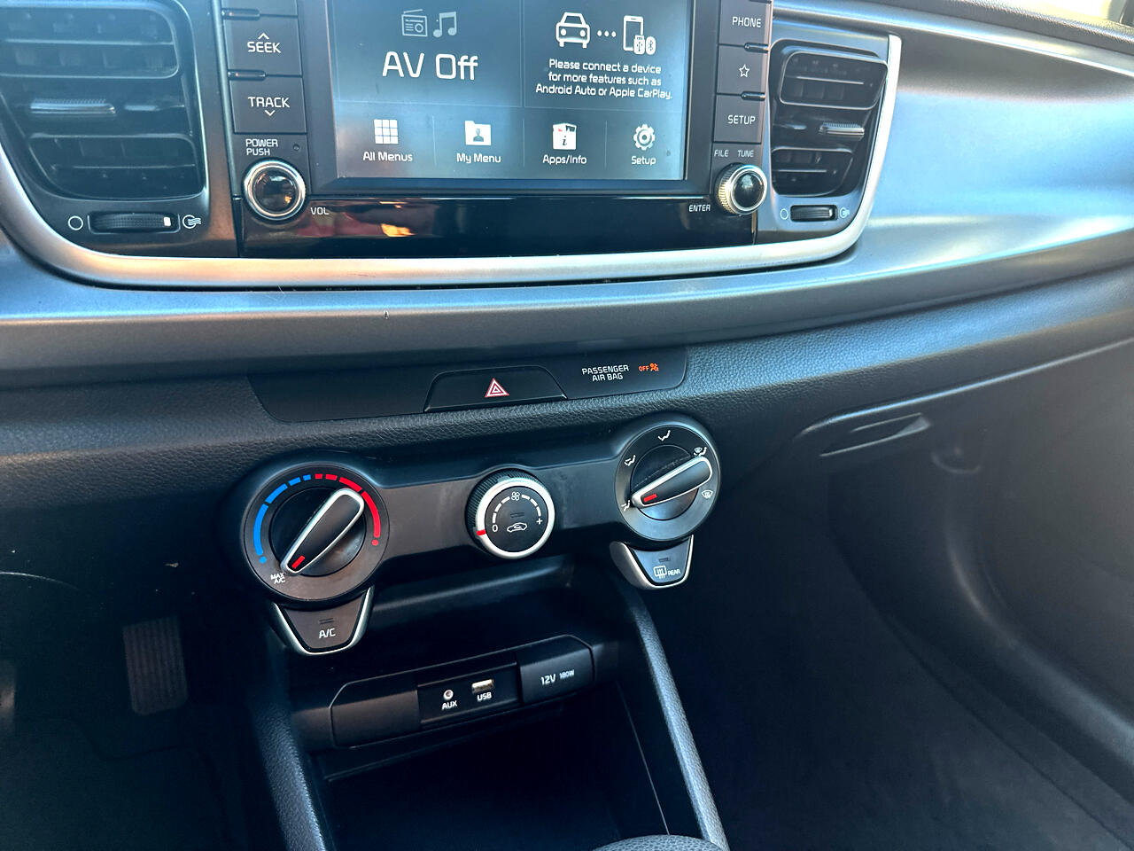 2020 Kia Rio LX photo 15