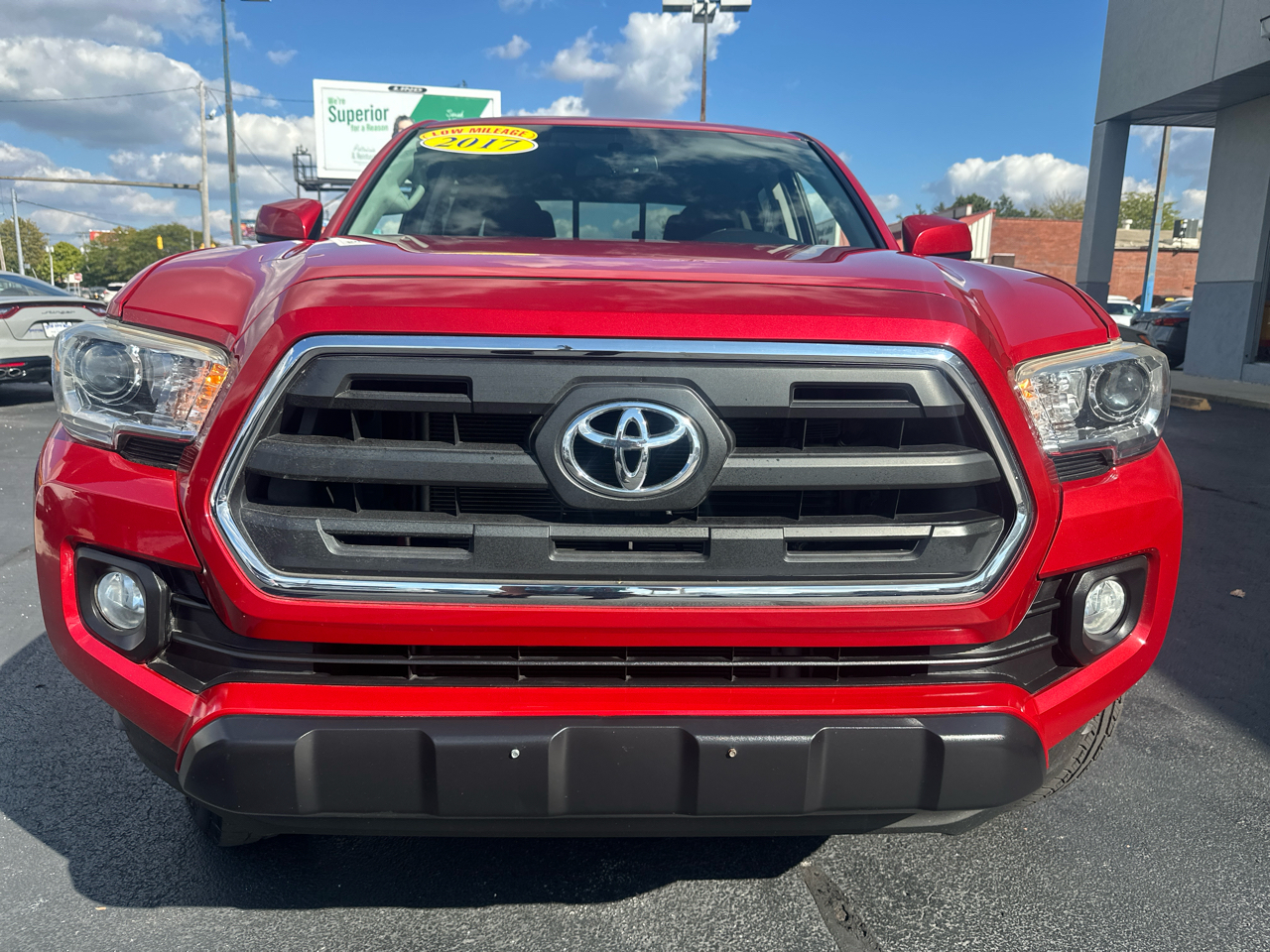 2017 Toyota Tacoma SR5 Double Cab photo 3
