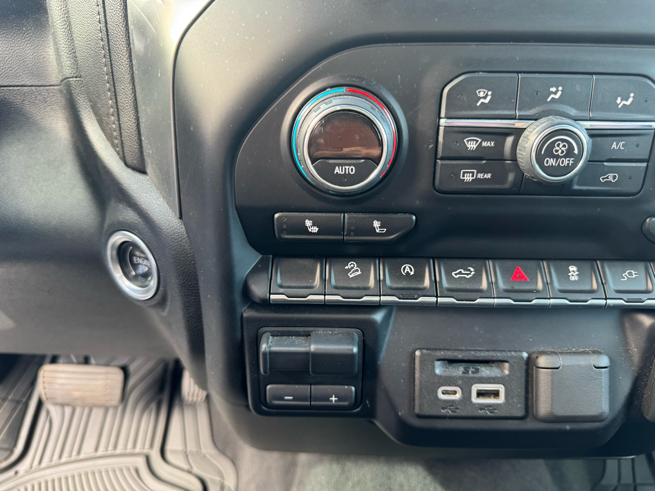 2019 Chevrolet Silverado 1500 LT photo 10