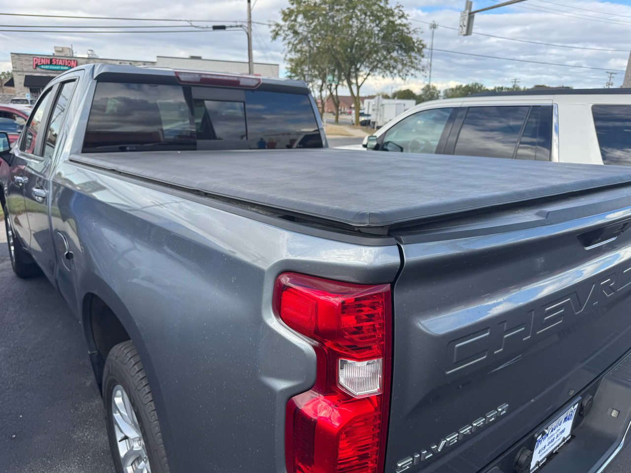 2019 Chevrolet Silverado 1500 LT photo 16