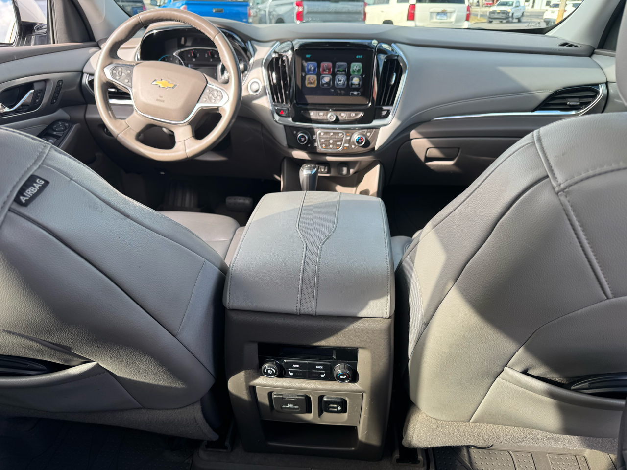 2018 Chevrolet Traverse Premier photo 13
