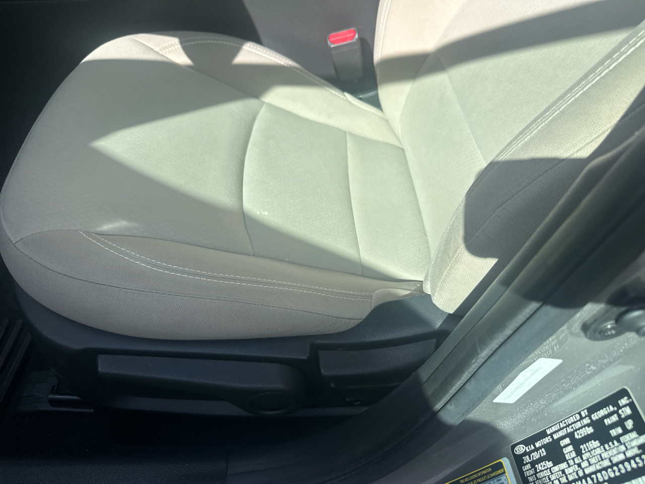 Kia Optima 4dr Sdn LX 2013 Kia Optima 4dr Sdn LX 2013