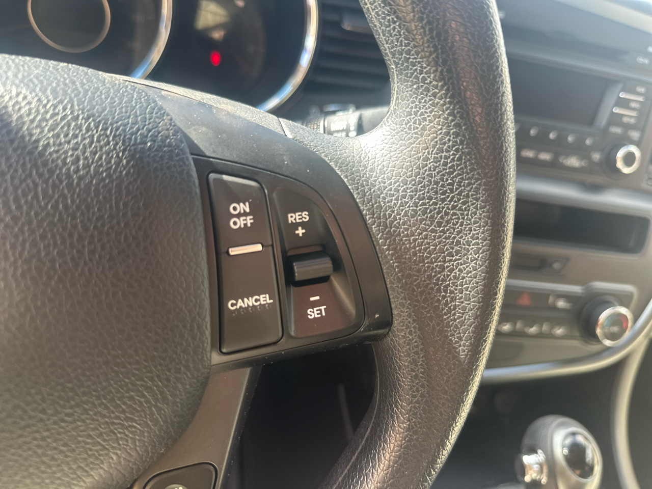 Kia Optima 4dr Sdn LX 2013 Kia Optima 4dr Sdn LX 2013