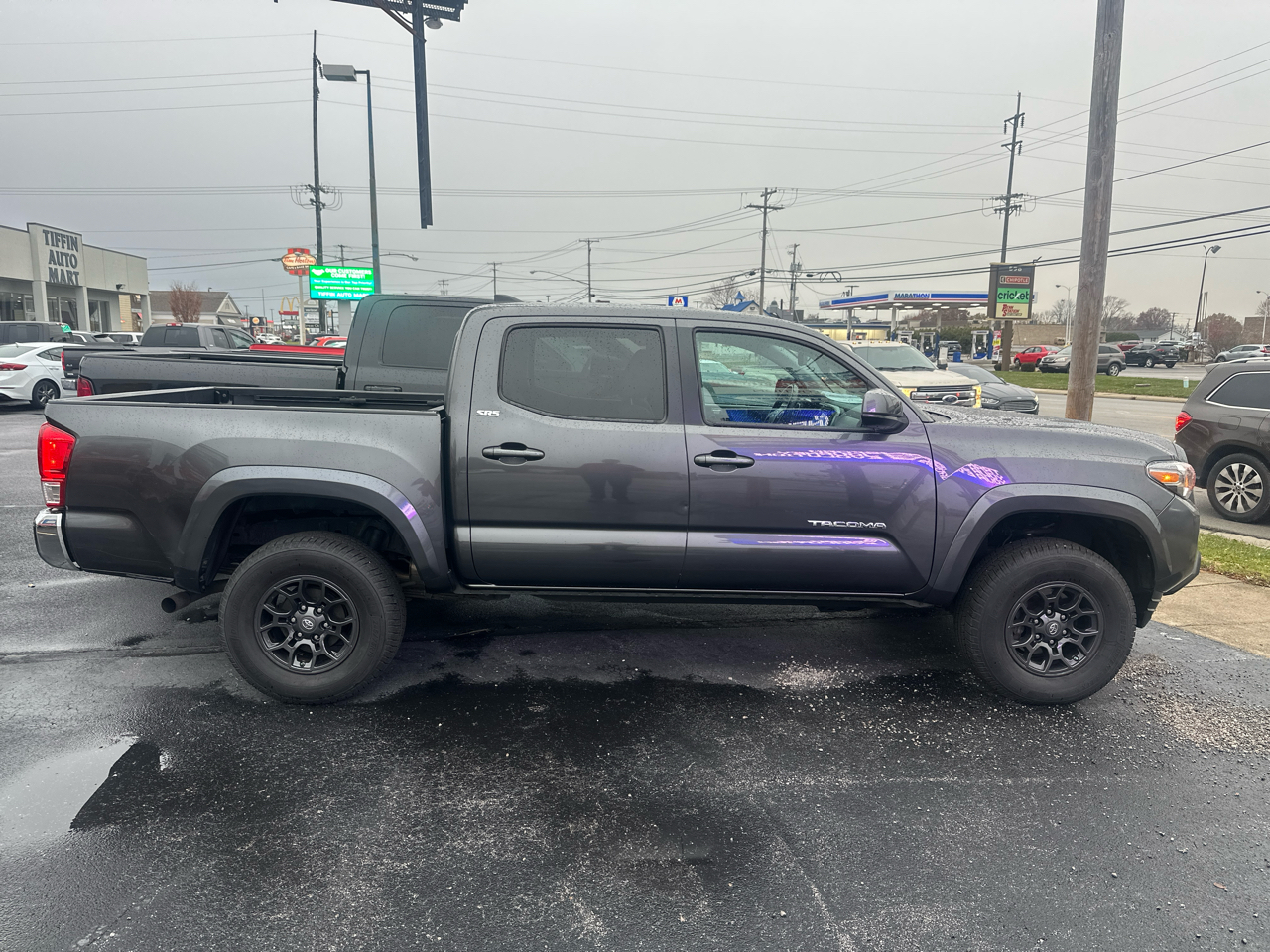 2017 Toyota Tacoma SR5 Double Cab V6 4x4 photo 4