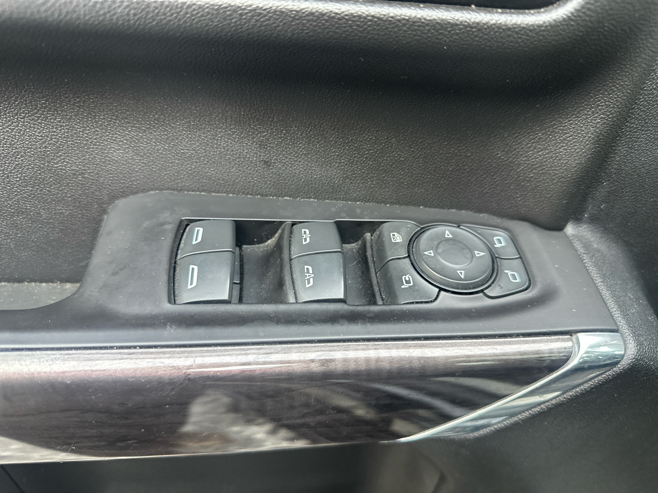 Chevrolet Silverado 1500 4WD Crew Cab 147" LT Trail Boss 2019