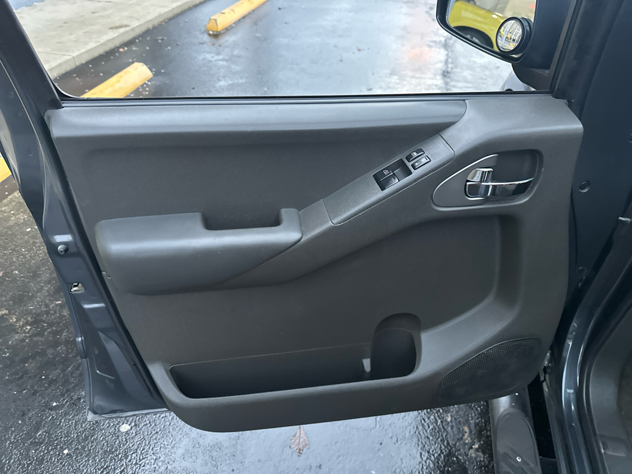 Nissan Frontier 4WD King Cab Auto SV 2014