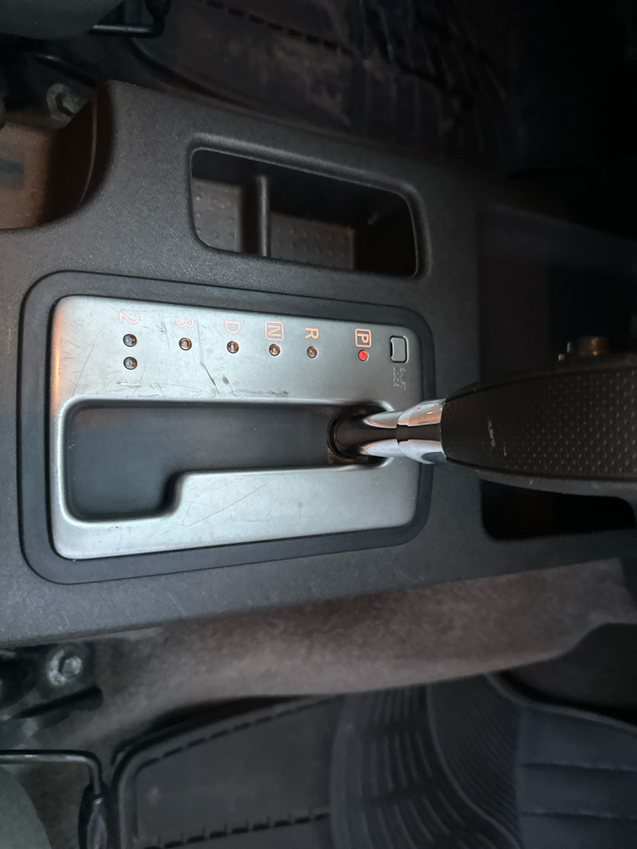 Nissan Frontier 4WD King Cab Auto SV 2014