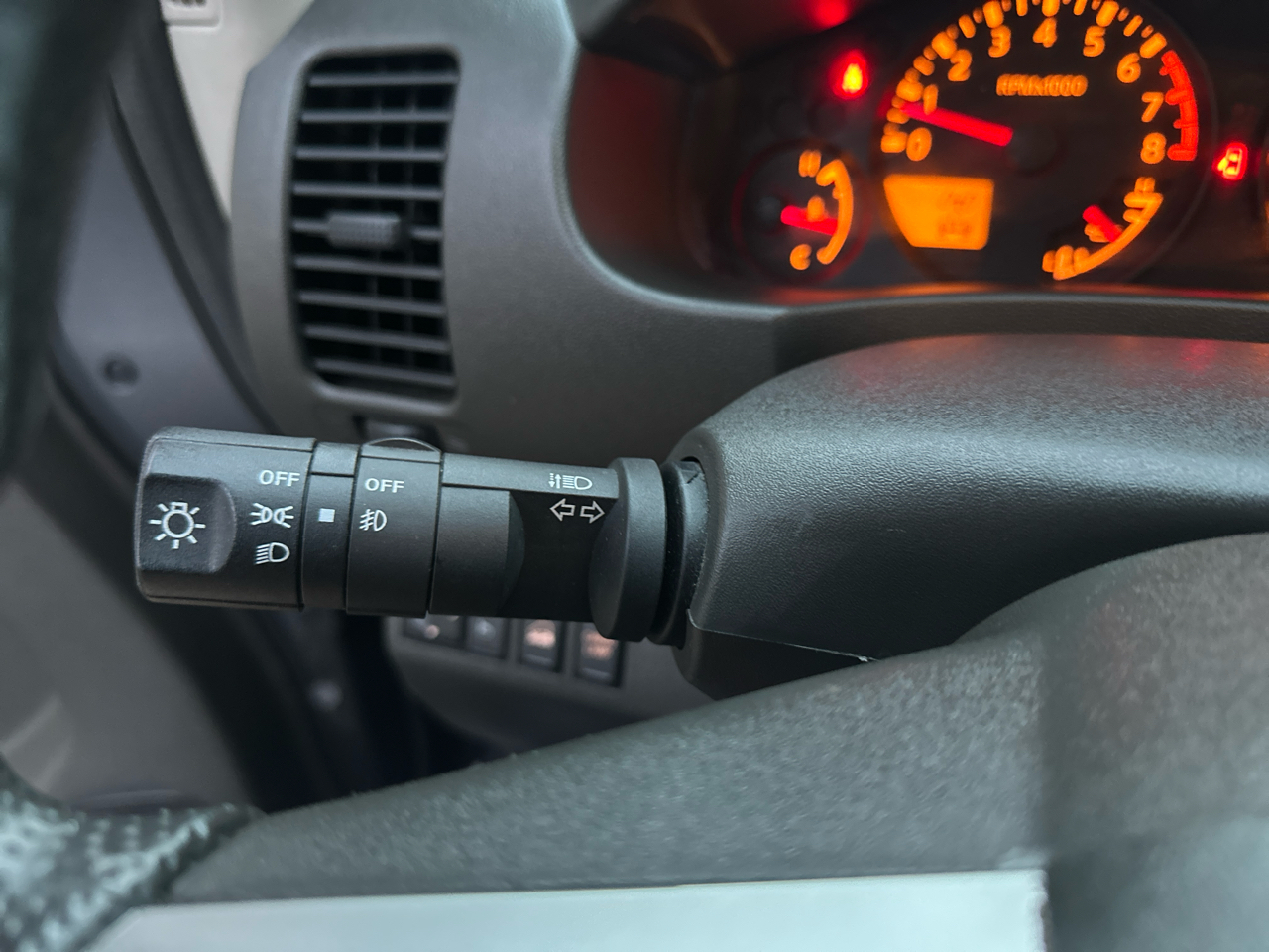 Nissan Frontier 4WD King Cab Auto SV 2014