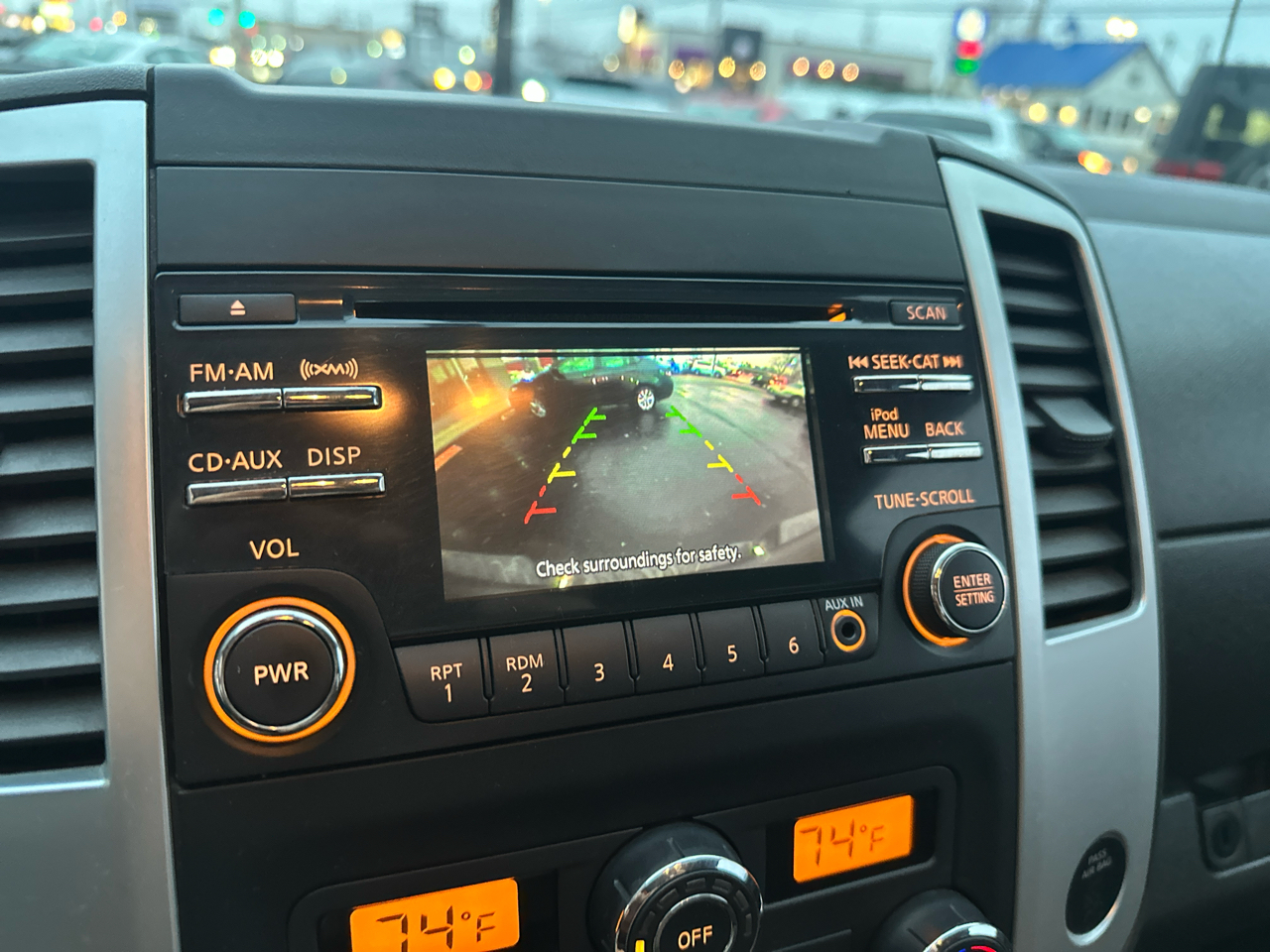 Nissan Frontier 4WD King Cab Auto SV 2014