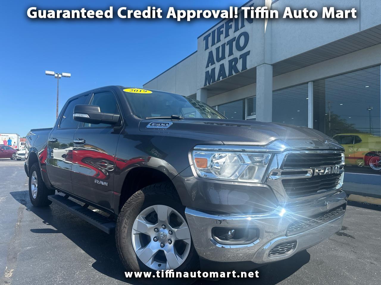 2019 RAM 1500 Big Horn/Lone Star 4x4 Crew Cab 5'7's photo