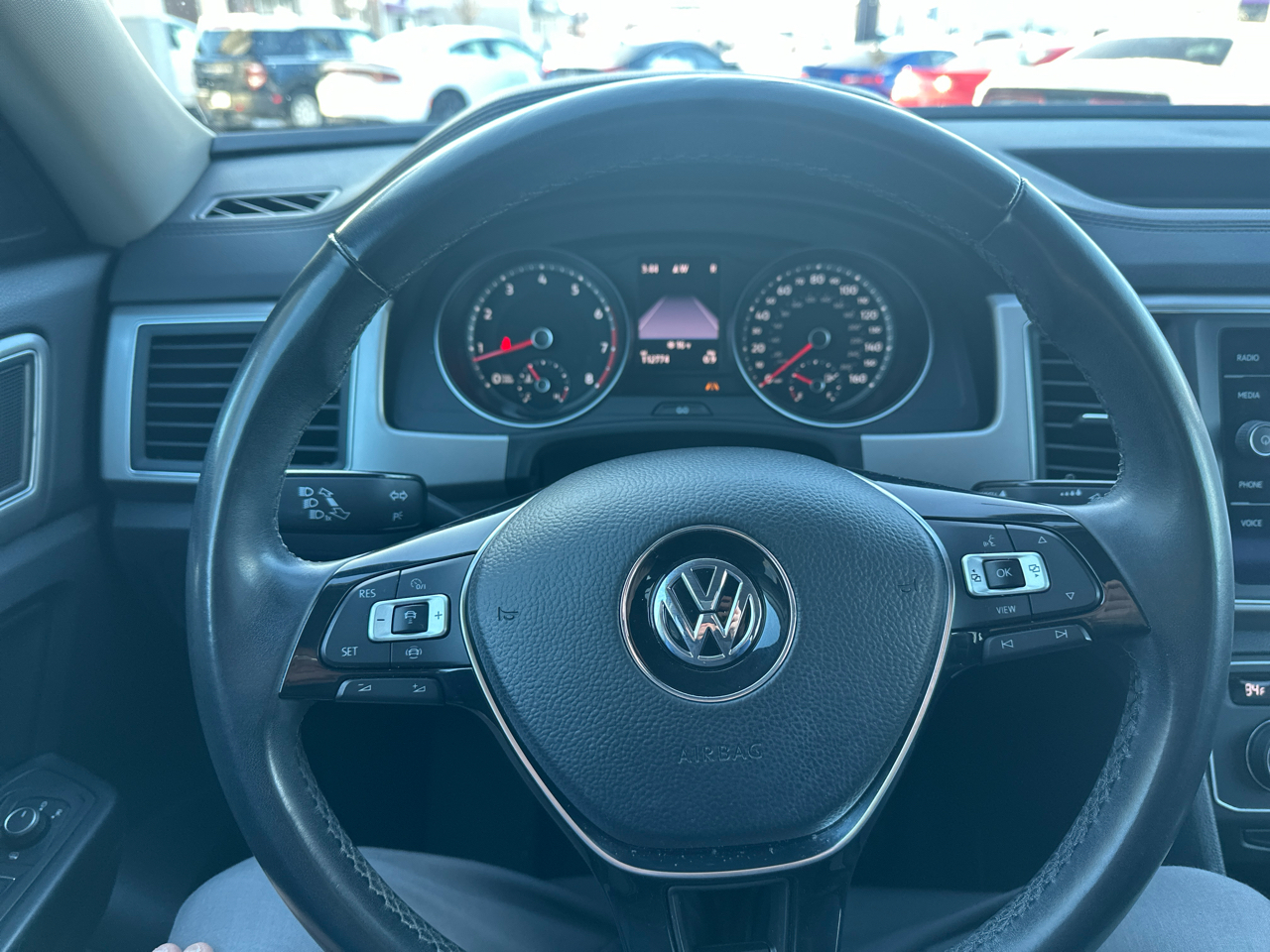 Volkswagen Atlas 3.6L V6 SE w/Technology R-Line 4MOTION 2019