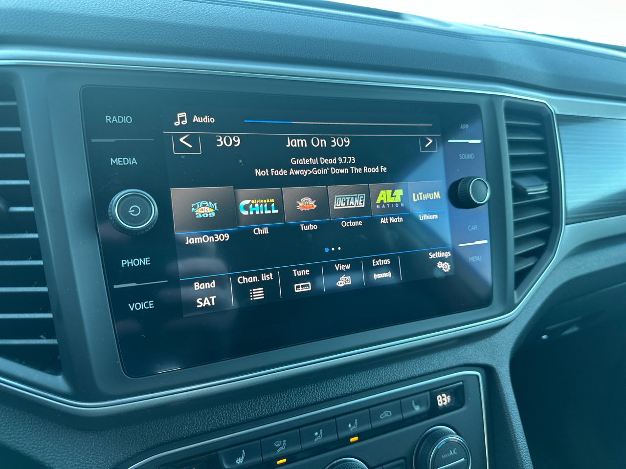 Volkswagen Atlas 3.6L V6 SE w/Technology R-Line 4MOTION 2019