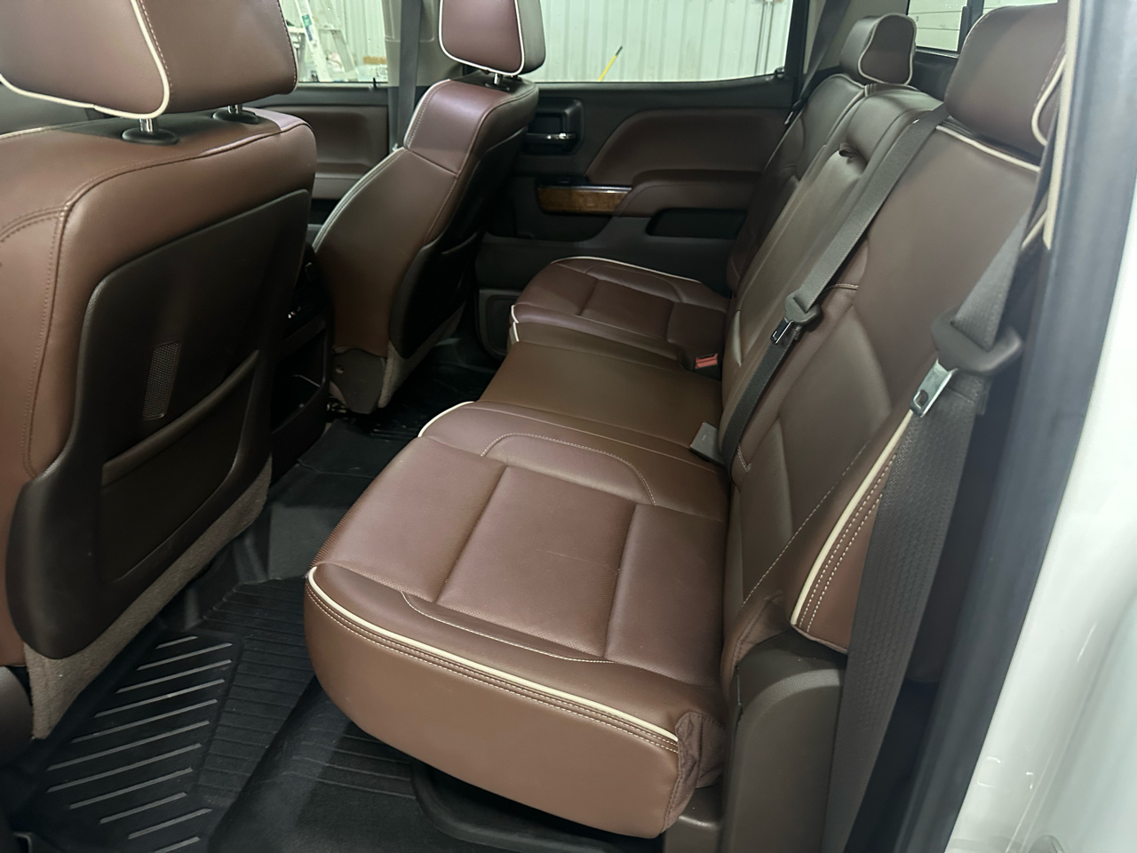 Chevrolet Silverado 3500HD Built After Aug 14  2015