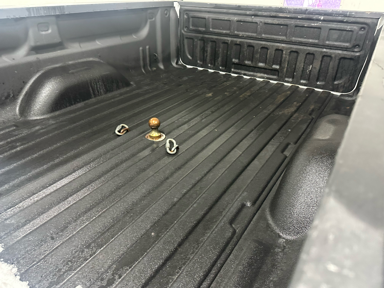 Chevrolet Silverado 3500HD Built After Aug 14  2015