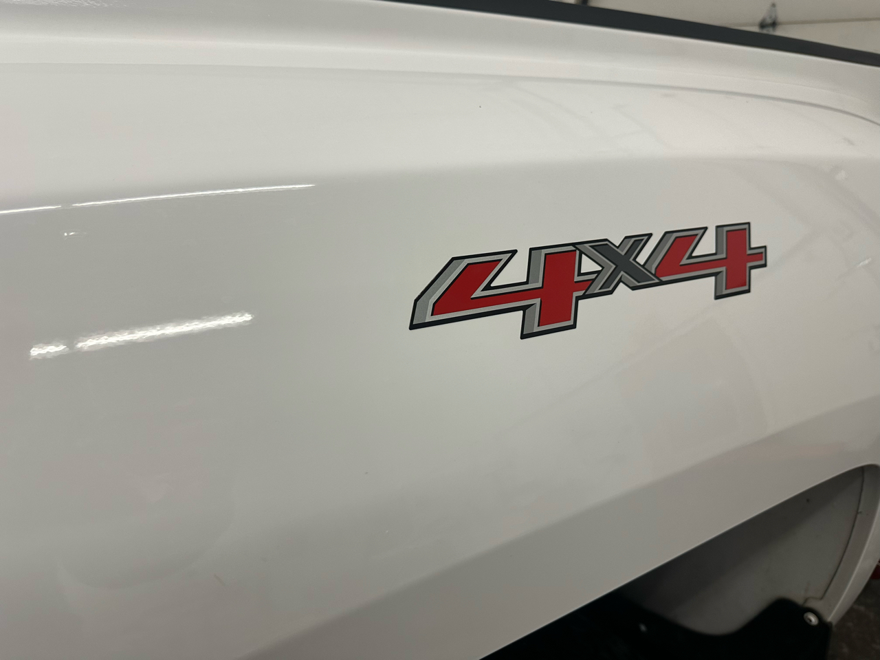 Chevrolet Silverado 3500HD Built After Aug 14  2015