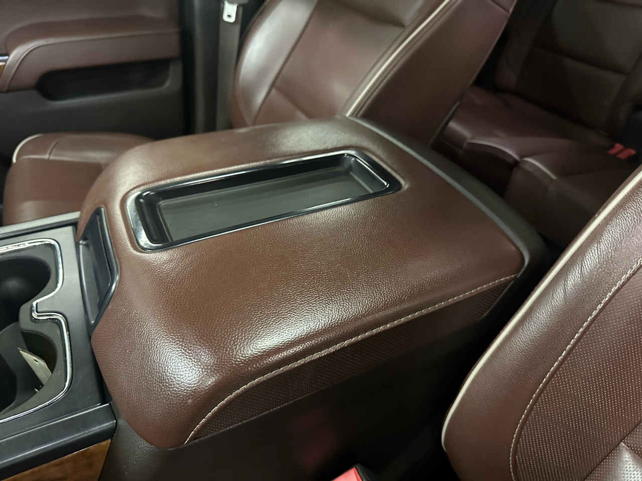 Chevrolet Silverado 3500HD Built After Aug 14  2015