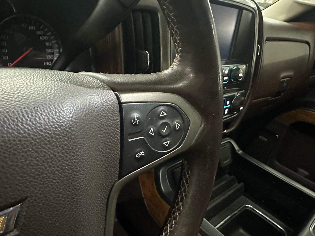 Chevrolet Silverado 3500HD Built After Aug 14  2015