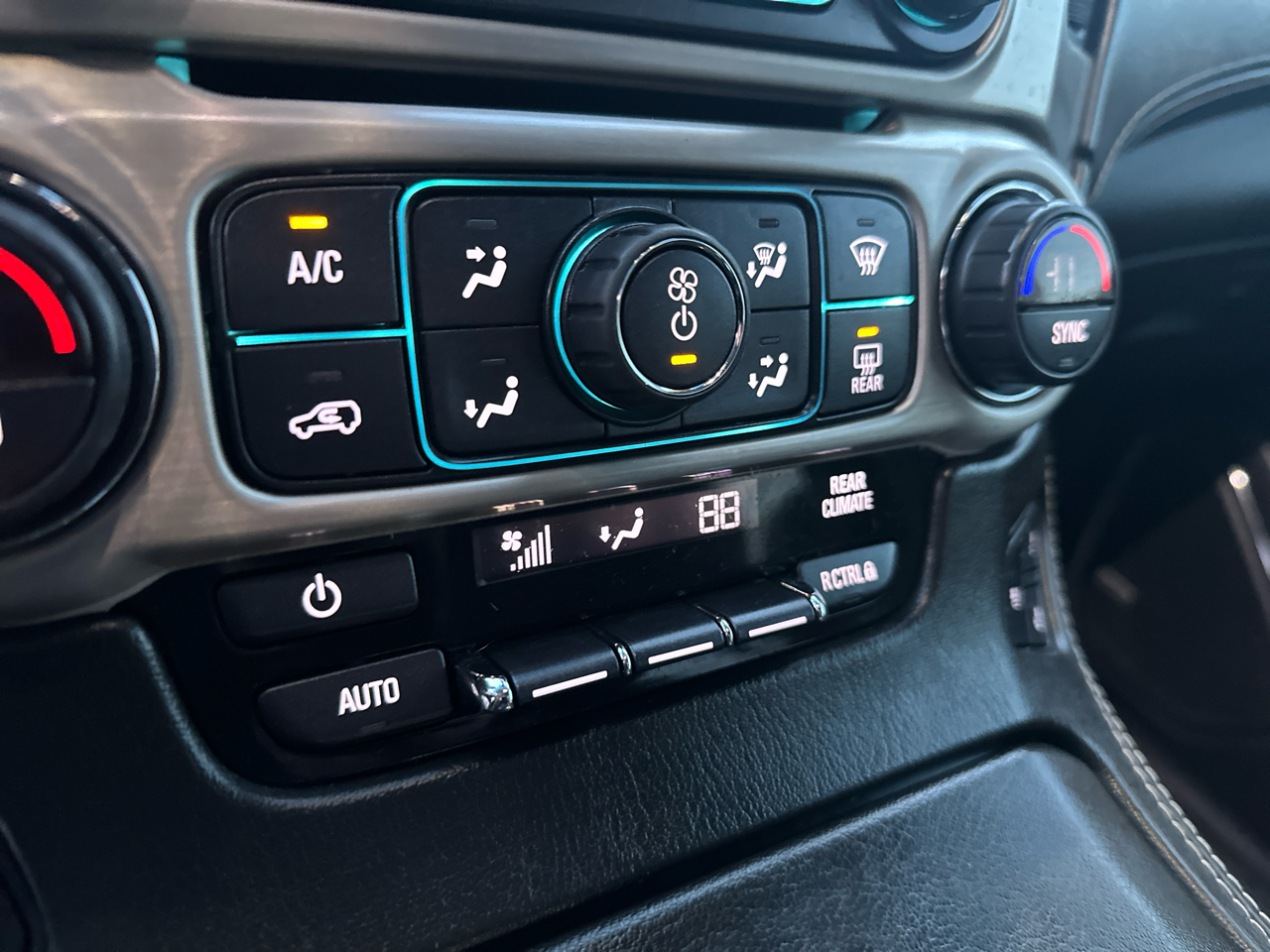 GMC Yukon 4WD 4dr Denali 2019