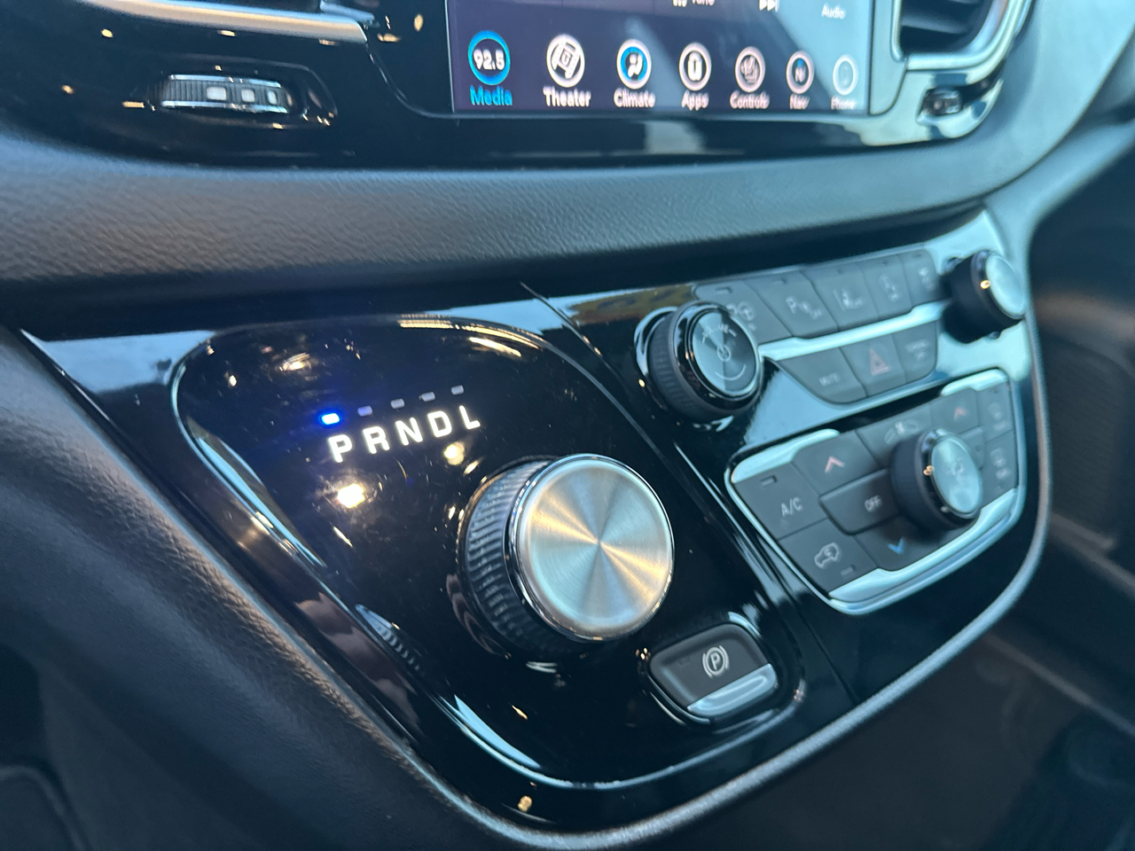 Chrysler Pacifica Touring L Plus FWD 2019