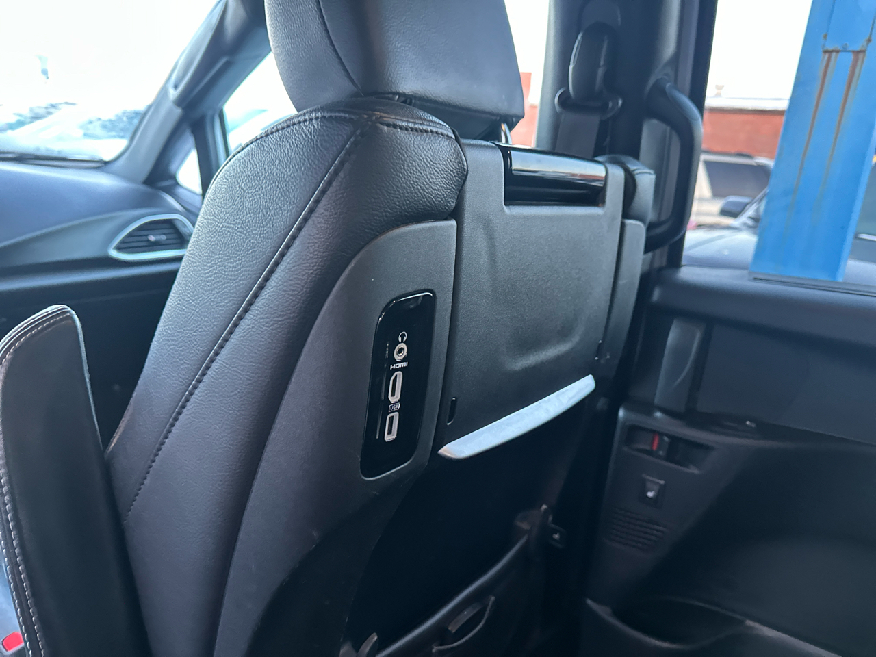 Chrysler Pacifica Touring L Plus FWD 2019