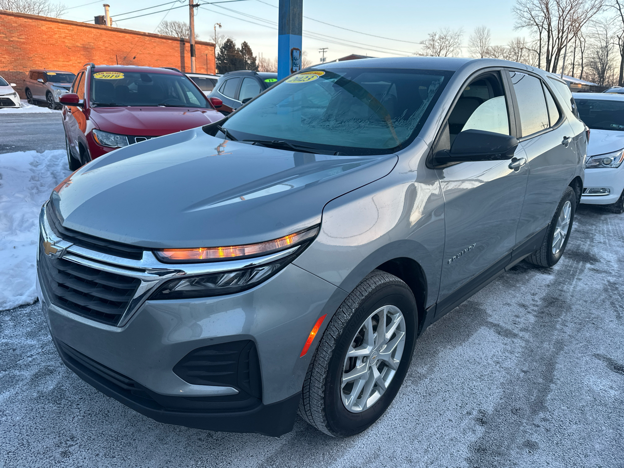 Chevrolet Equinox AWD 4dr LS w/1FL 2023