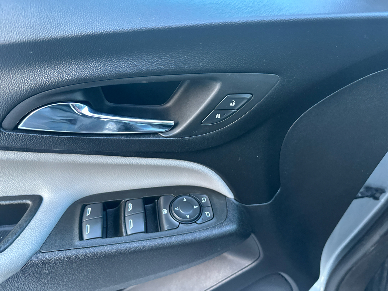 Chevrolet Equinox AWD 4dr LS w/1FL 2023