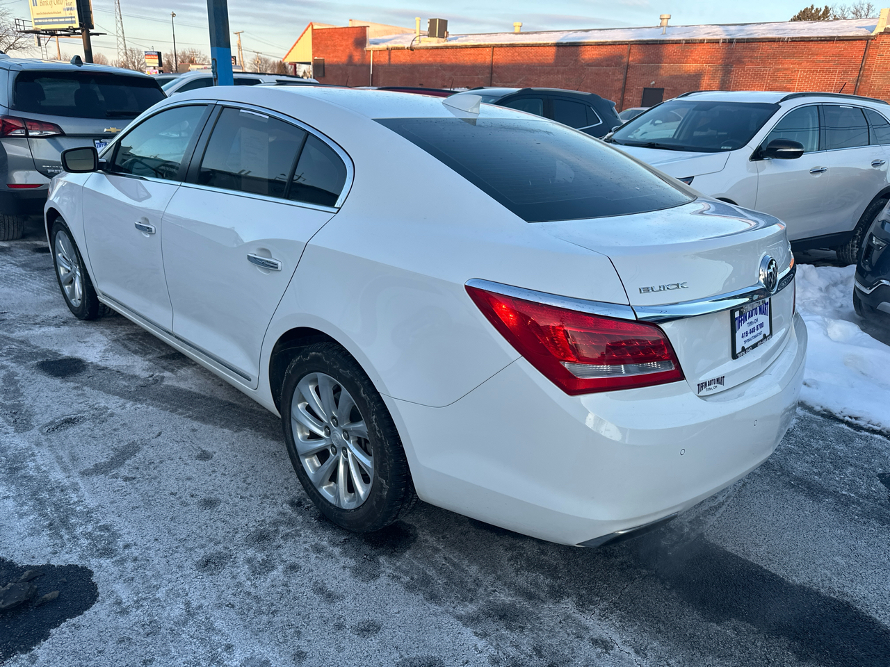 Buick LaCrosse 4dr Sdn Leather FWD 2016
