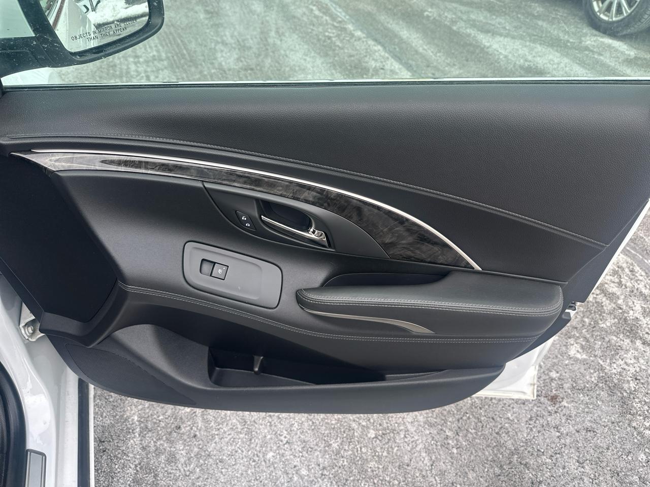 Buick LaCrosse  2016