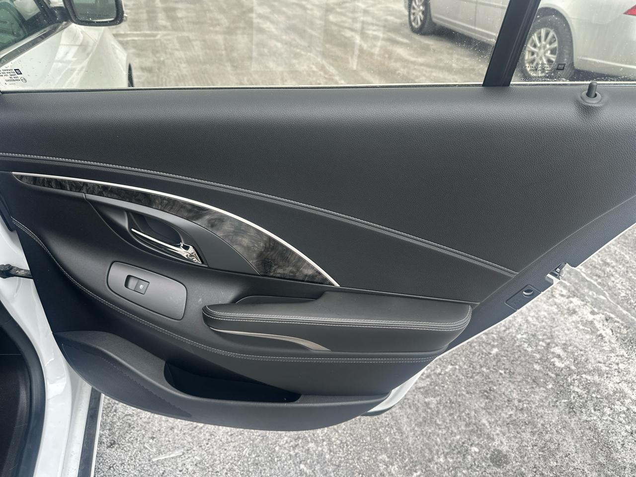 Buick LaCrosse  2016