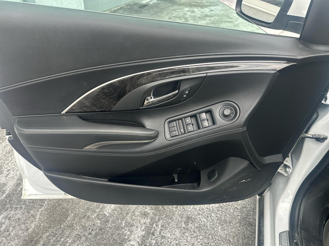 Buick LaCrosse  2016