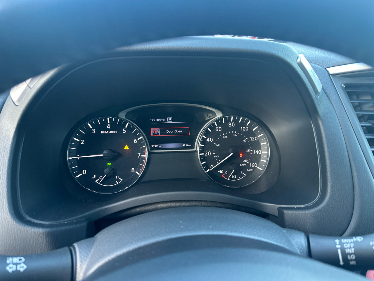 Nissan Pathfinder 4x4 SV 2017