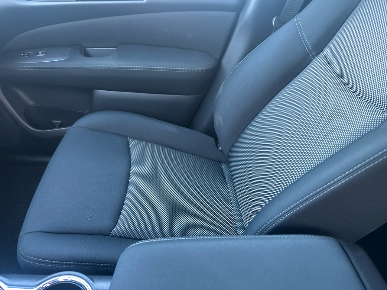 Nissan Pathfinder 4x4 SV 2017