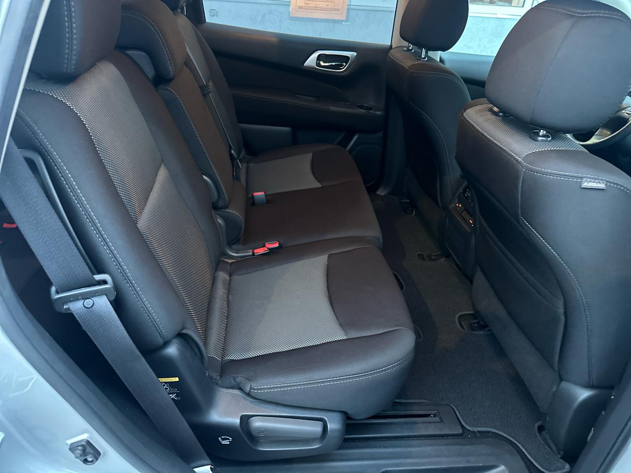 Nissan Pathfinder  2017