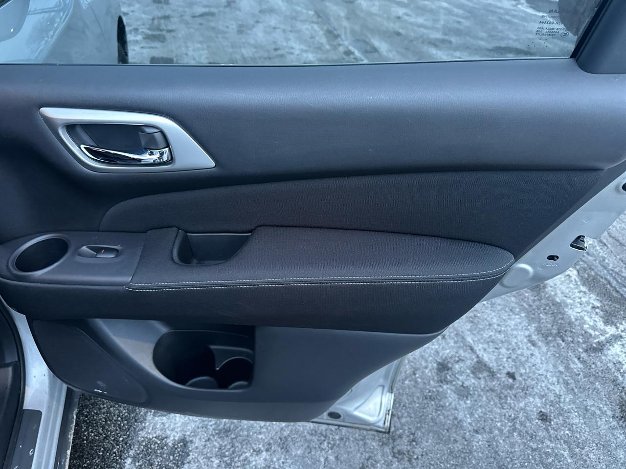 Nissan Pathfinder  2017