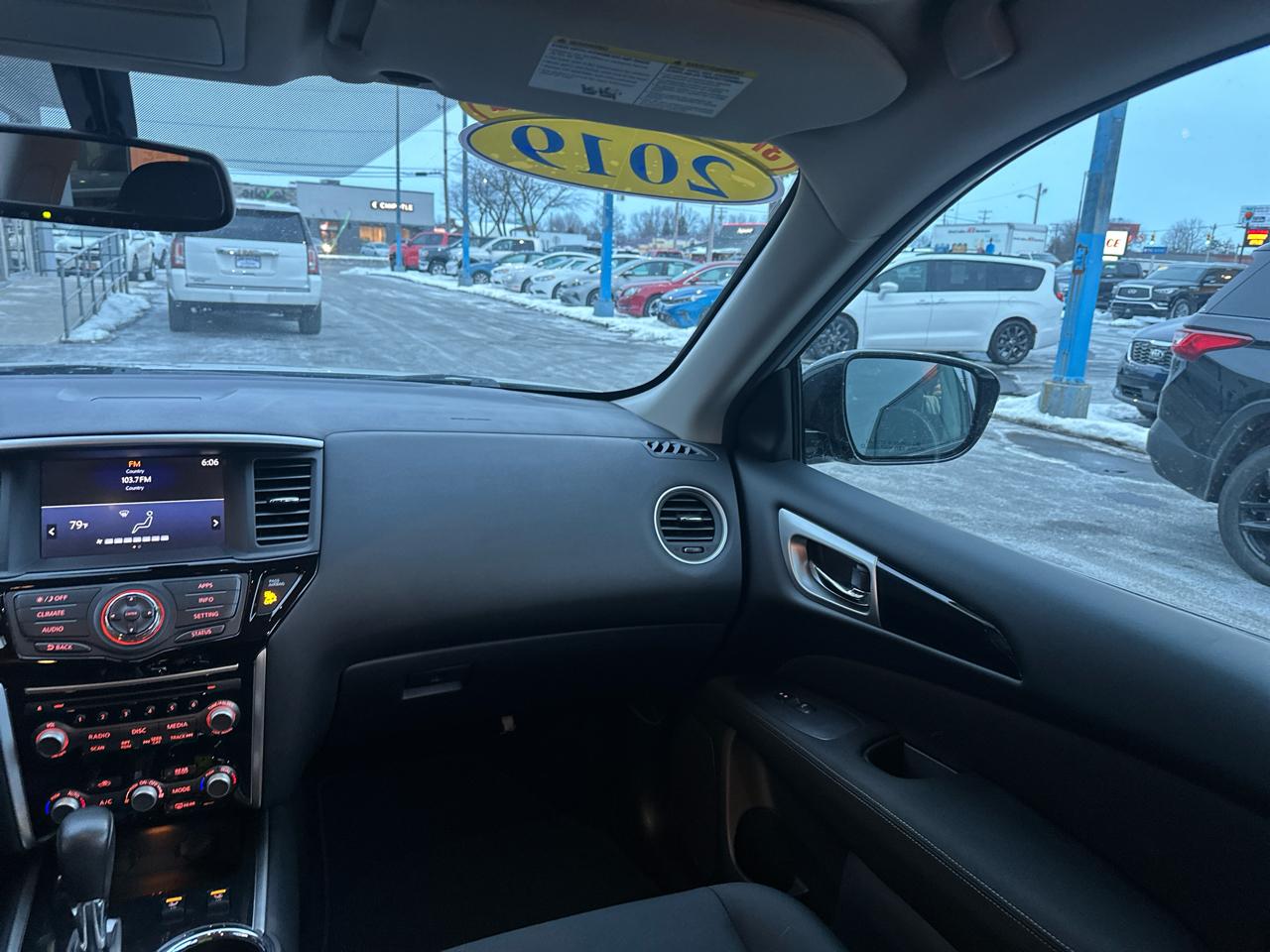 Nissan Pathfinder  2017