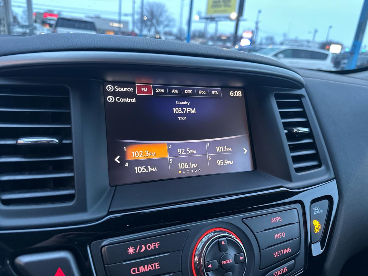 Nissan Pathfinder  2017