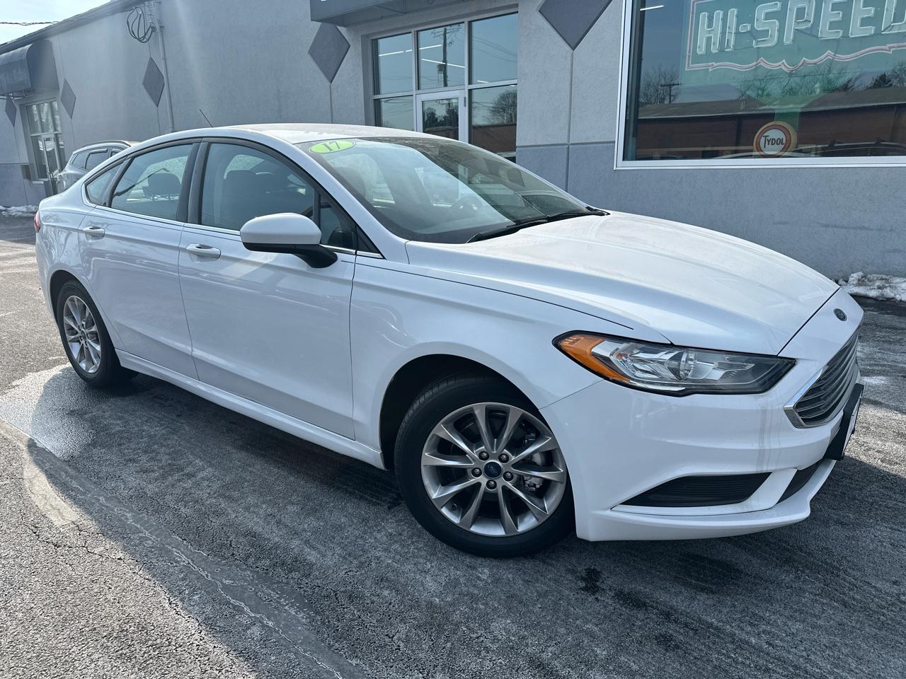 Ford Fusion SE FWD 2017
