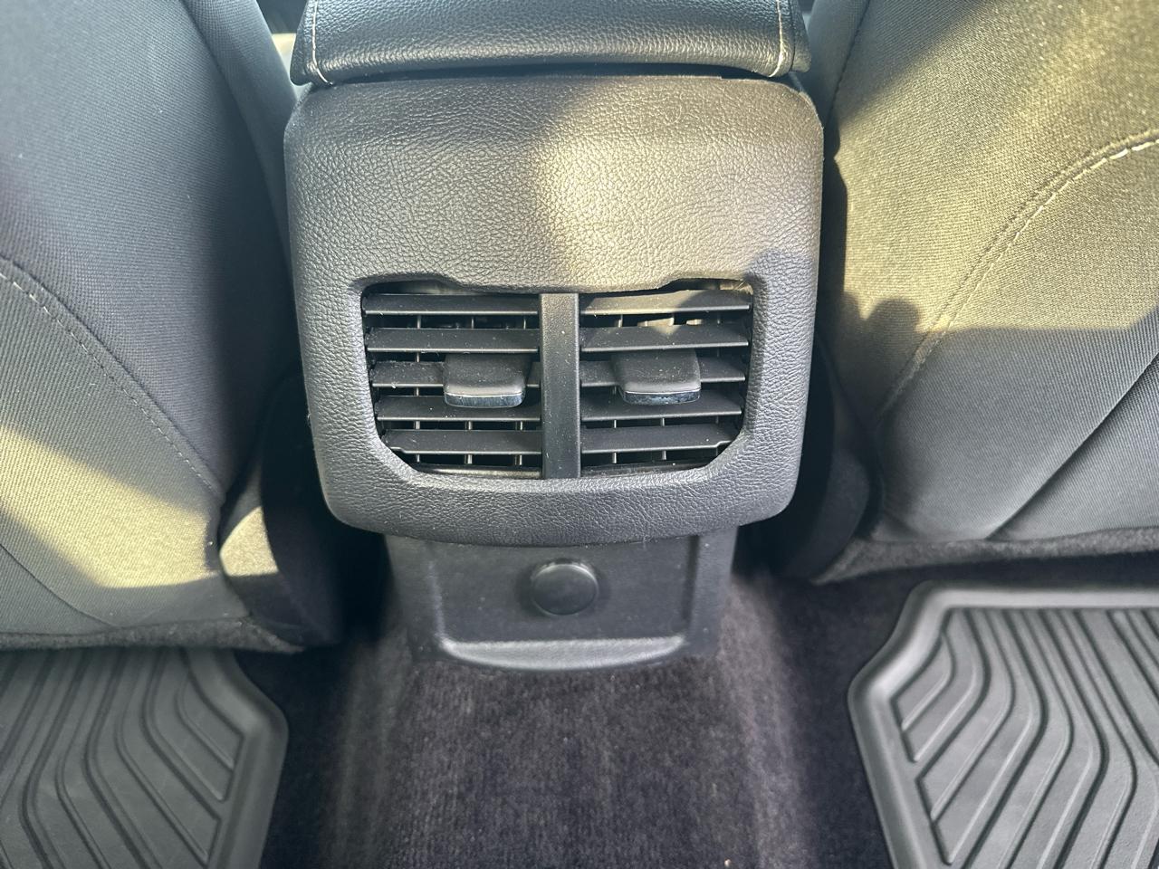 Ford Fusion SE FWD 2017