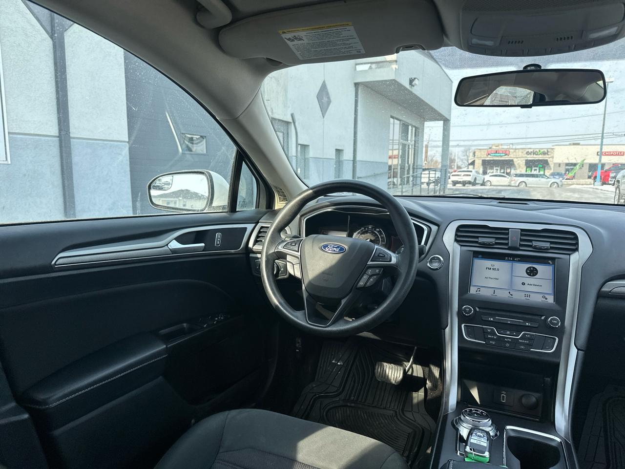 Ford Fusion SE FWD 2017