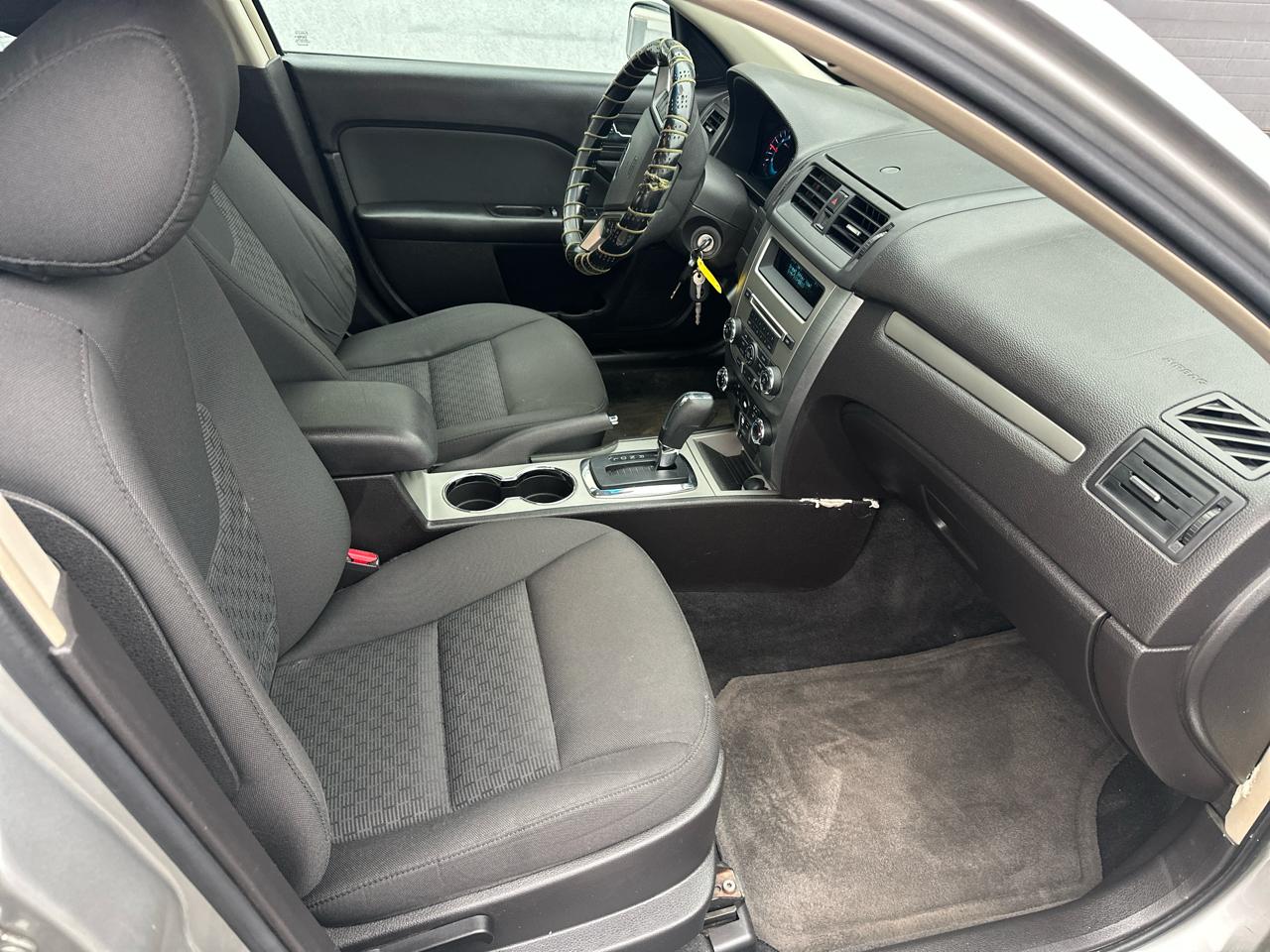 Ford Fusion 4dr Sdn SE FWD 2010