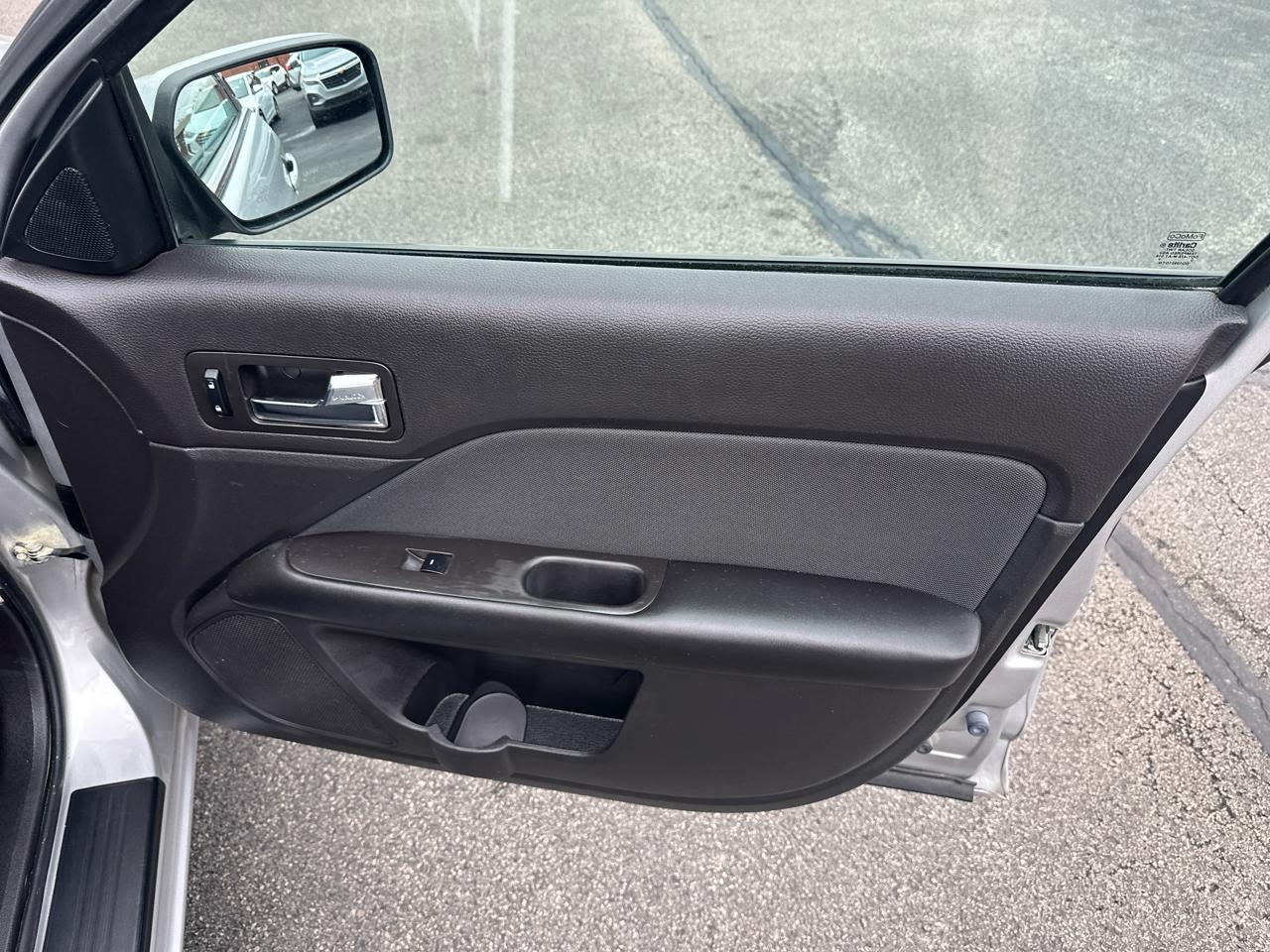 Ford Fusion 4dr Sdn SE FWD 2010