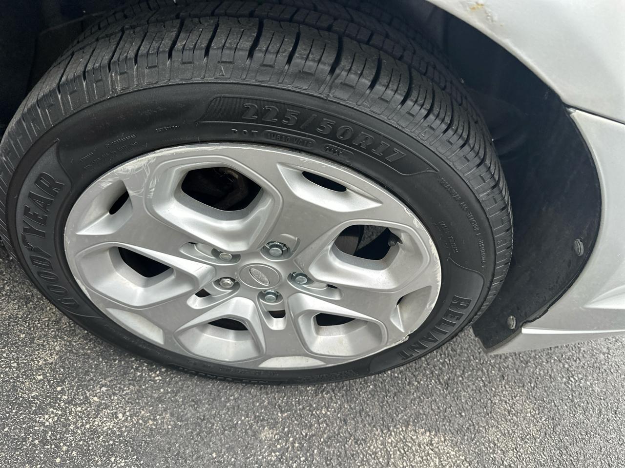 Ford Fusion 4dr Sdn SE FWD 2010